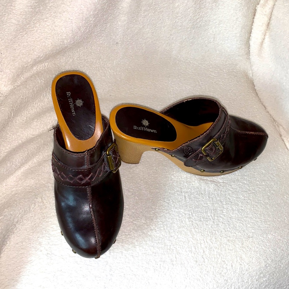 Vintage 4” Clog Genuine Leather Upper in a beautiful Mocha Sz 8